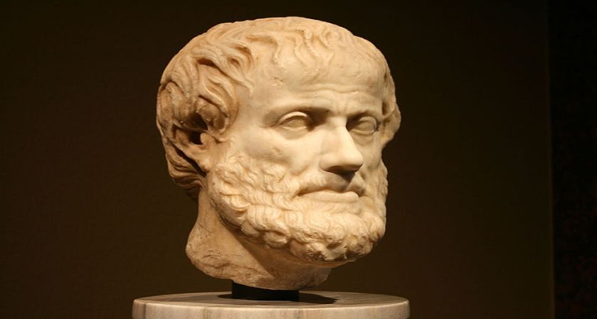 Aristóteles estátua